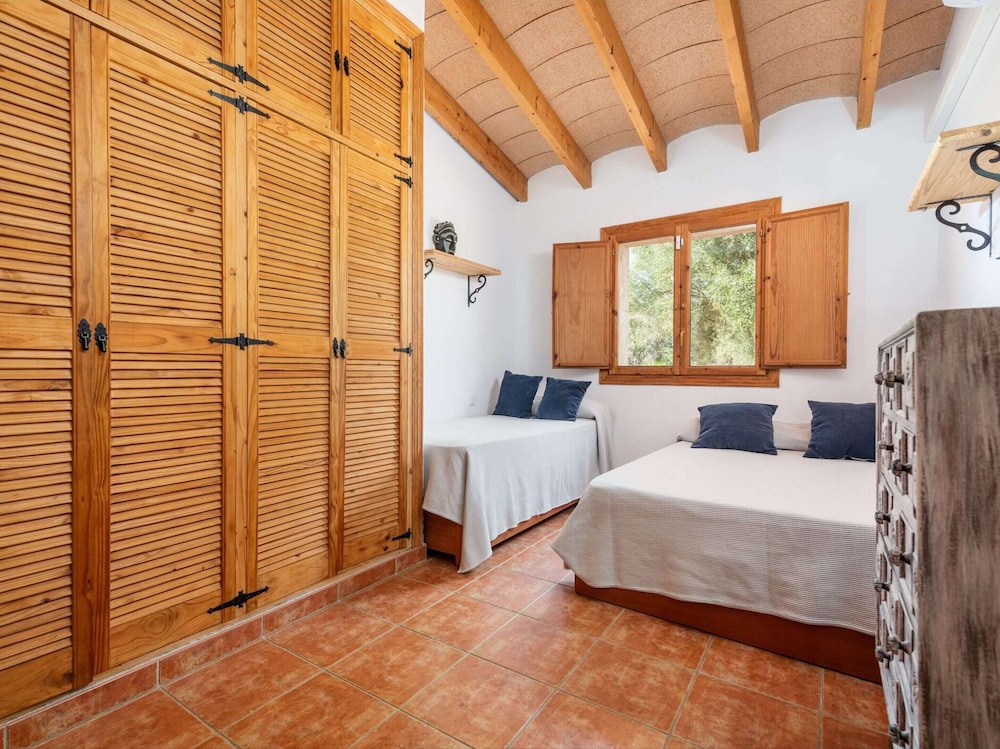 Villa photo 2