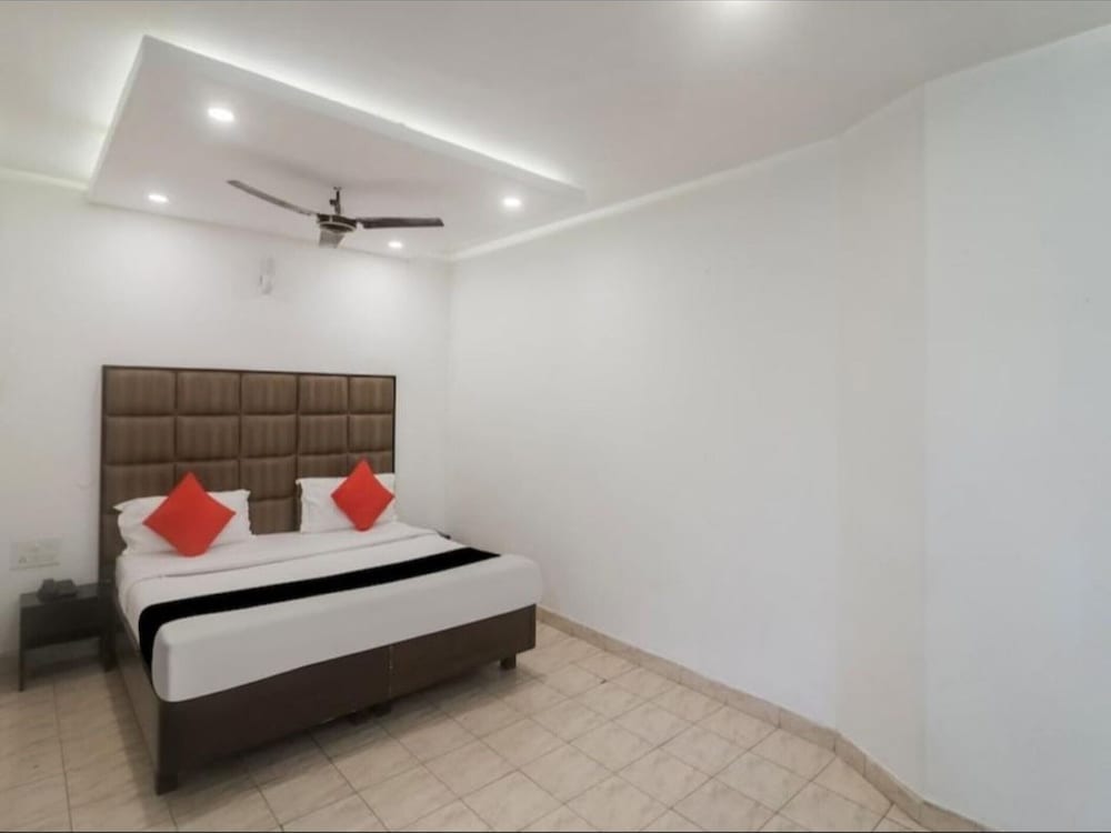 Deluxe Double Room, City View