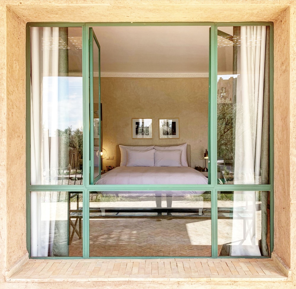 Deluxe Room, 1 Queen Bed, Non Smoking (Garden Room)