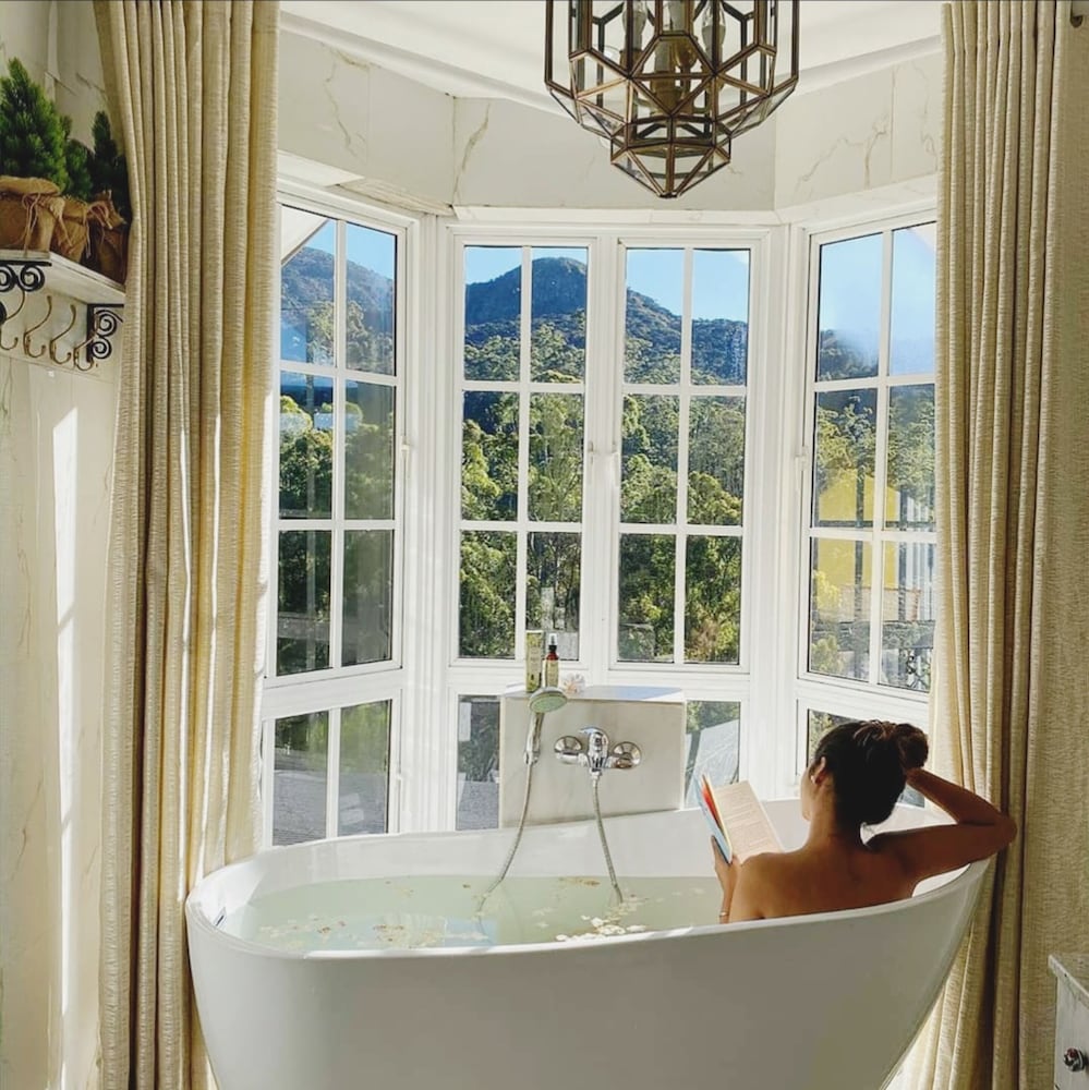 Luxury Villa, Mountain View photo 1