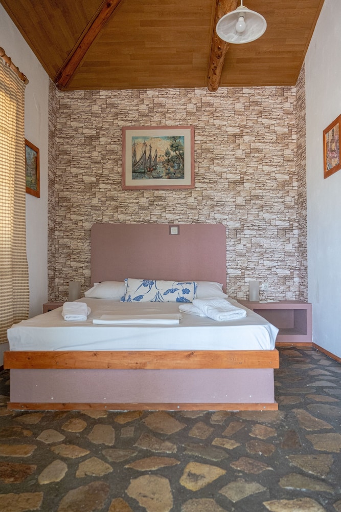 House, 1 Bedroom, Smoking, Balcony