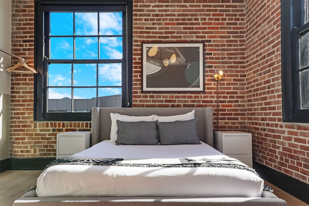 4 Bedroom