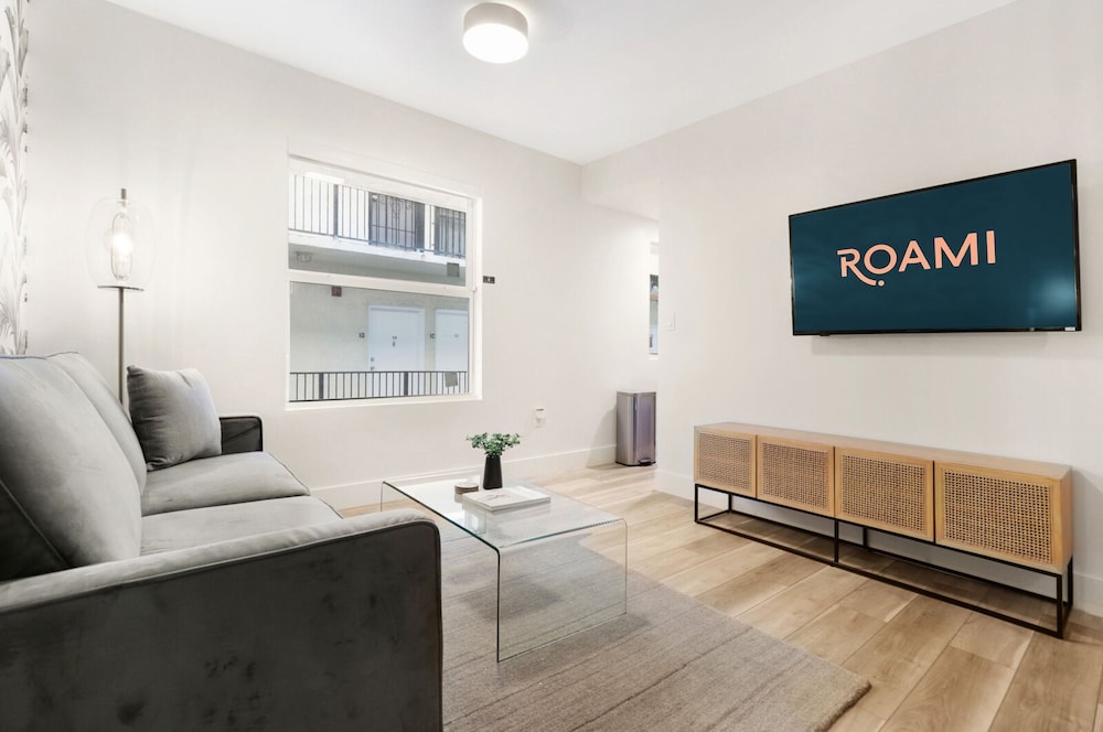 1 Bedroom - Photo 8