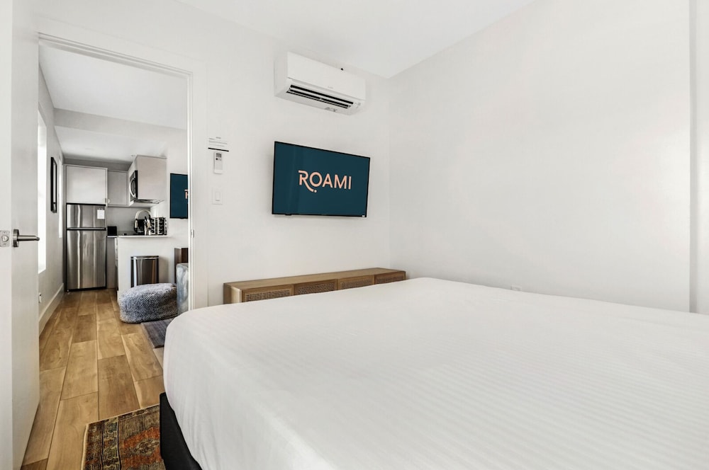 2 Bedroom | 2 Bathroom - Photo 2