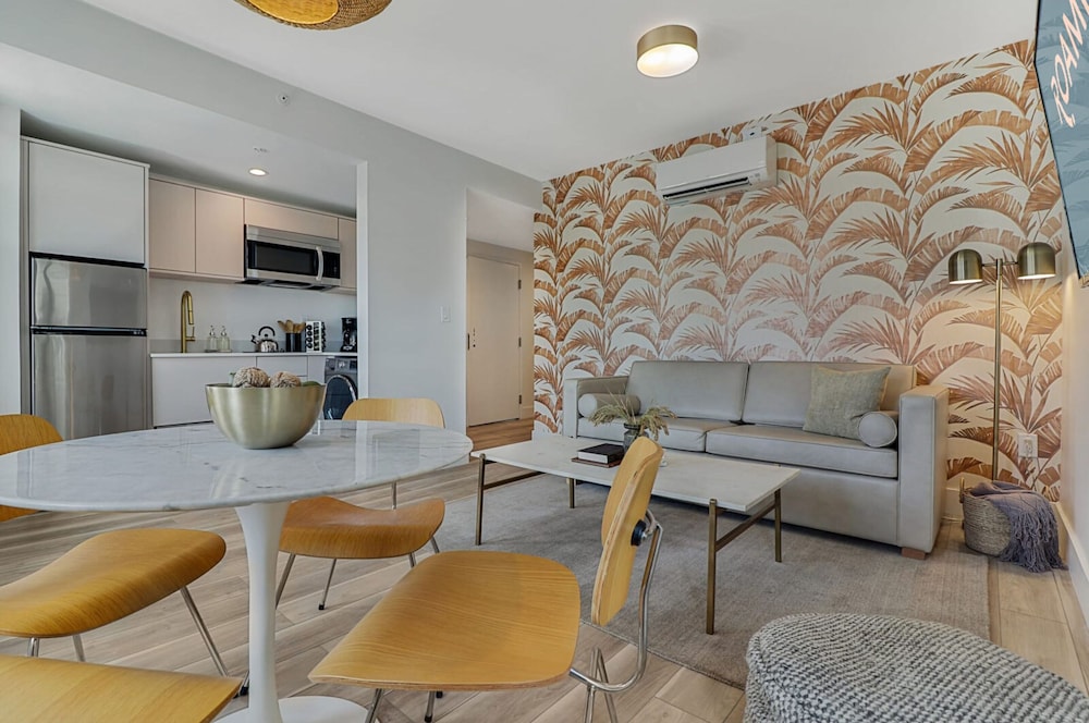 3 Bedroom | 2 Units - Photo 9