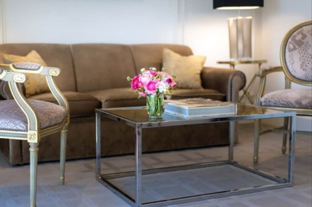 Deluxe Suite (Le Mirador)