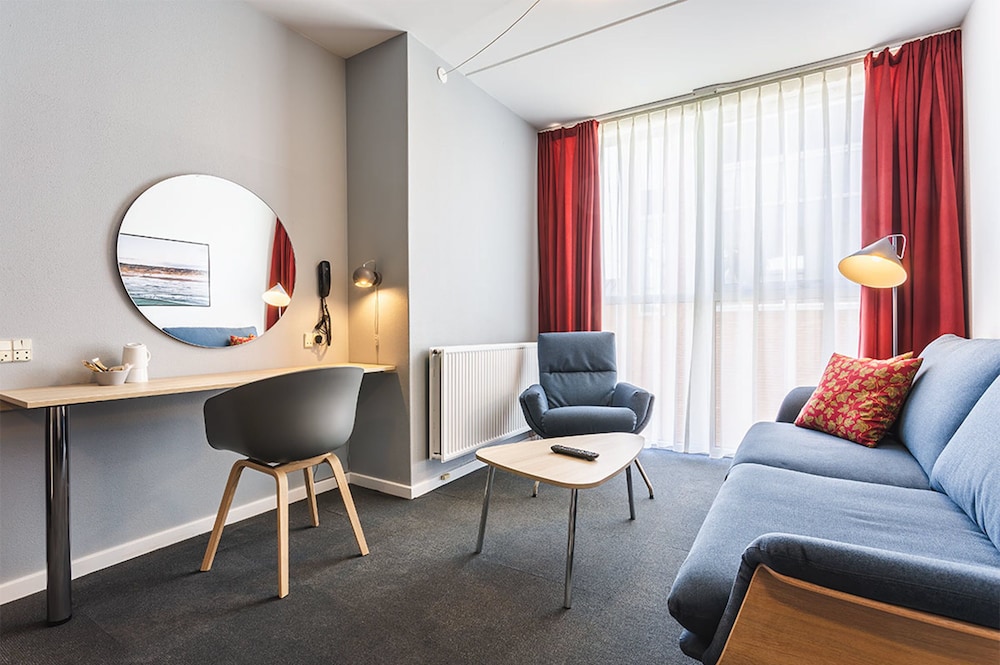 Business Twin Room photo 3