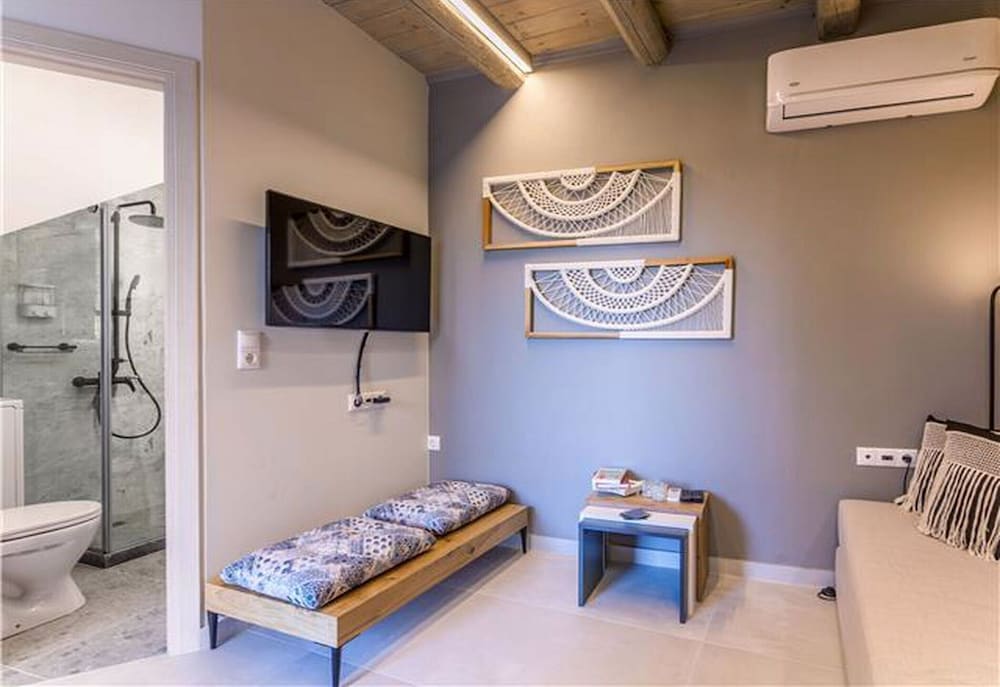 Family Townhome, 1 Double Bed With Sofa Bed, Garden Area (Comfy Townhouse Heraklion) photo 3