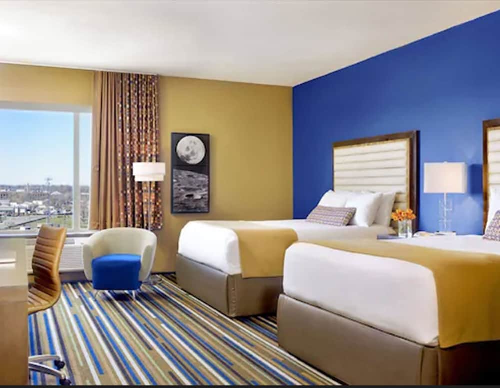 Superior Room, 2 Queen Beds - Photo 3