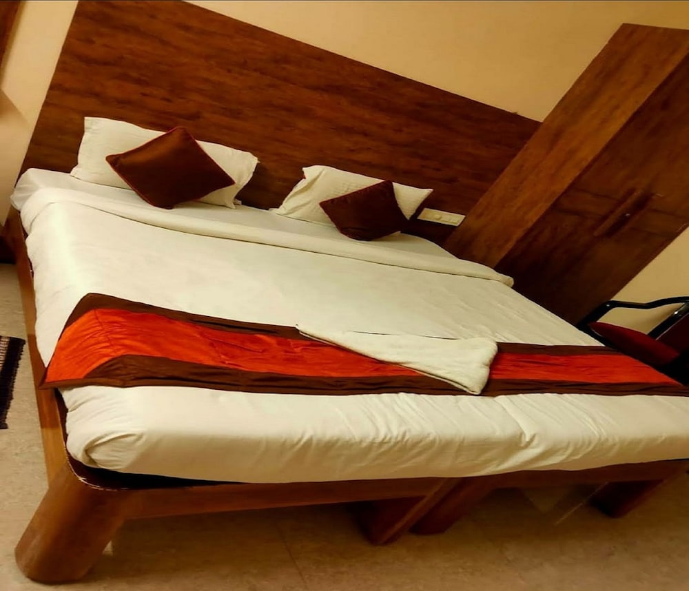Deluxe Room - Photo 1
