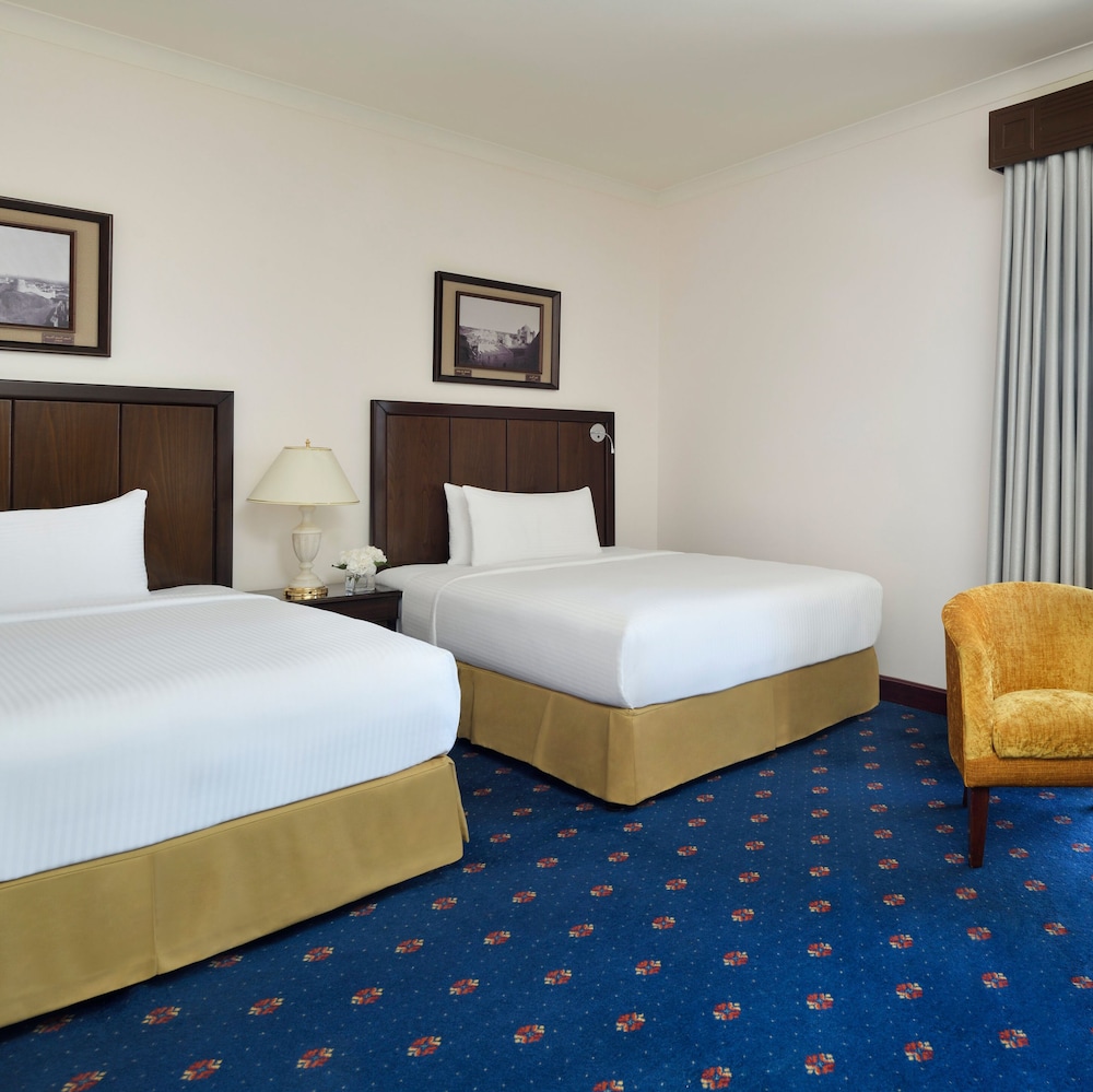 Classic Room, 2 Twin Beds, Smoking - Photo 4
