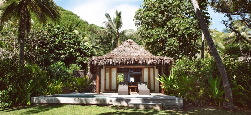 Beachfront Pool Bure photo 3