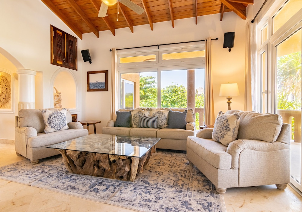 Beach Front Villa Sol Mate 2 Bedroom photo 3
