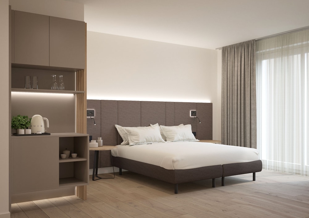 Junior Double Room, Balcony photo 1