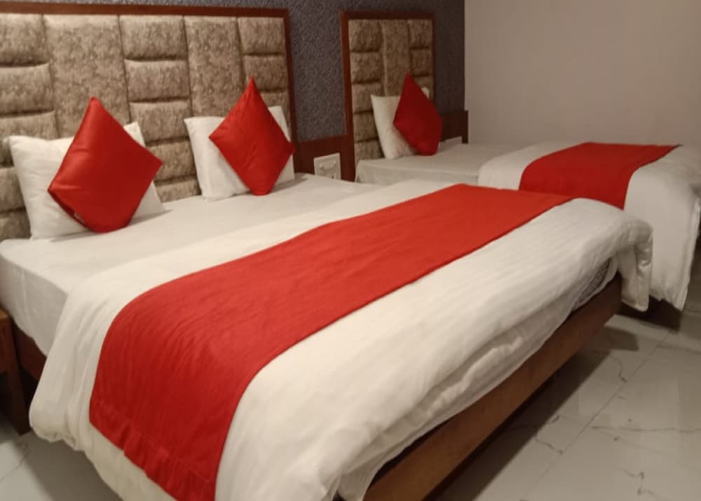 Deluxe Triple Room - Photo 5
