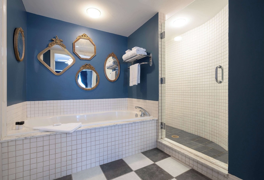 Luxury Suite, 1 Bedroom - Photo 7