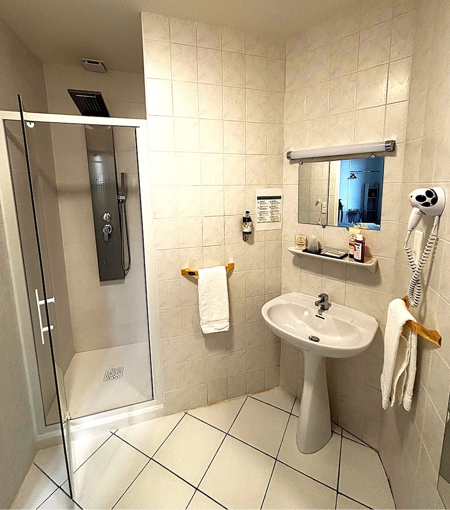 Basic Double Room