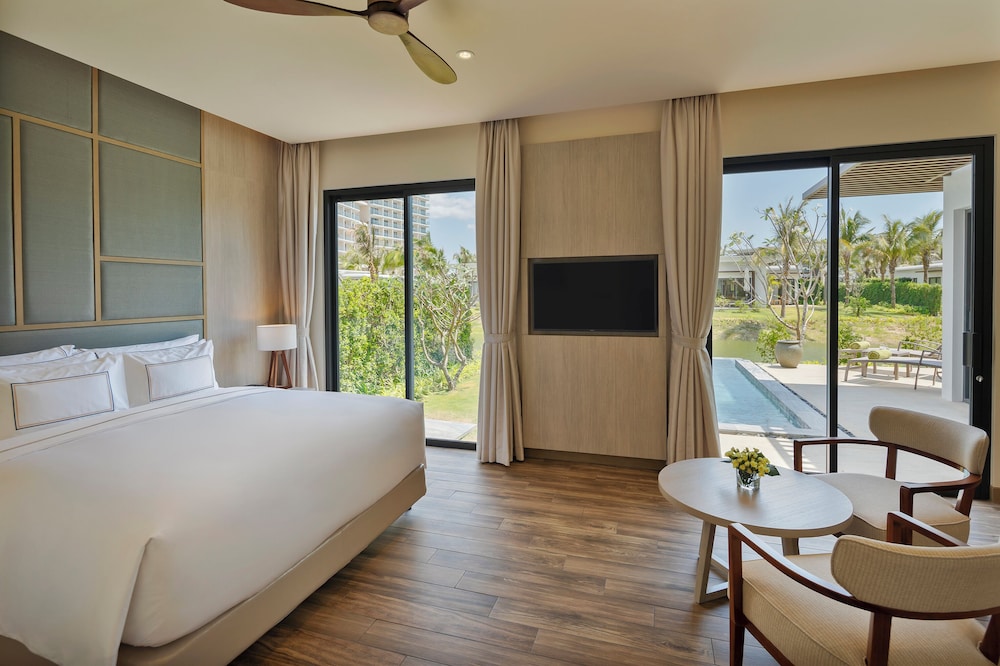 Family Villa, 2 Bedrooms, Private Pool (The Level, Lakefront) - Photo 2