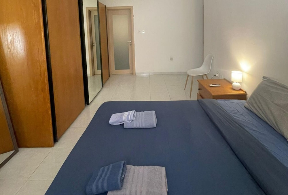 Standard Room, Multiple Bedrooms (SwieqiStay room6 private bath -) photo 3