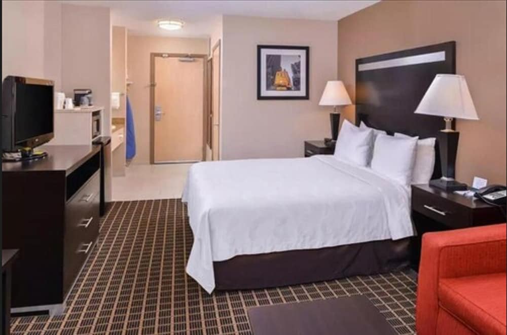 Premium Room, 1 Queen Bed, Non Smoking - Photo 4