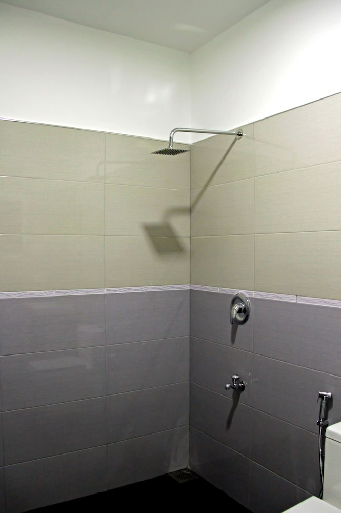 Deluxe Twin Room - Photo 18
