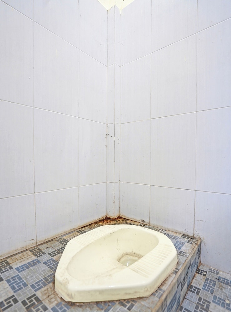 Basic Single Room photo 2