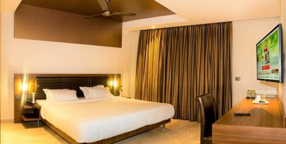 Superior Room, 2 Twin Beds, Non Smoking, Bathtub photo 1