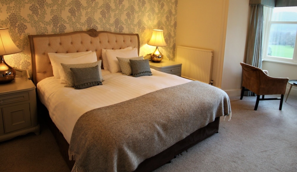 Premium Double Room, 1 King Bed, Mountain View photo 2