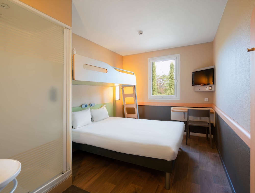 Twin Room, 2 Twin Beds photo 2