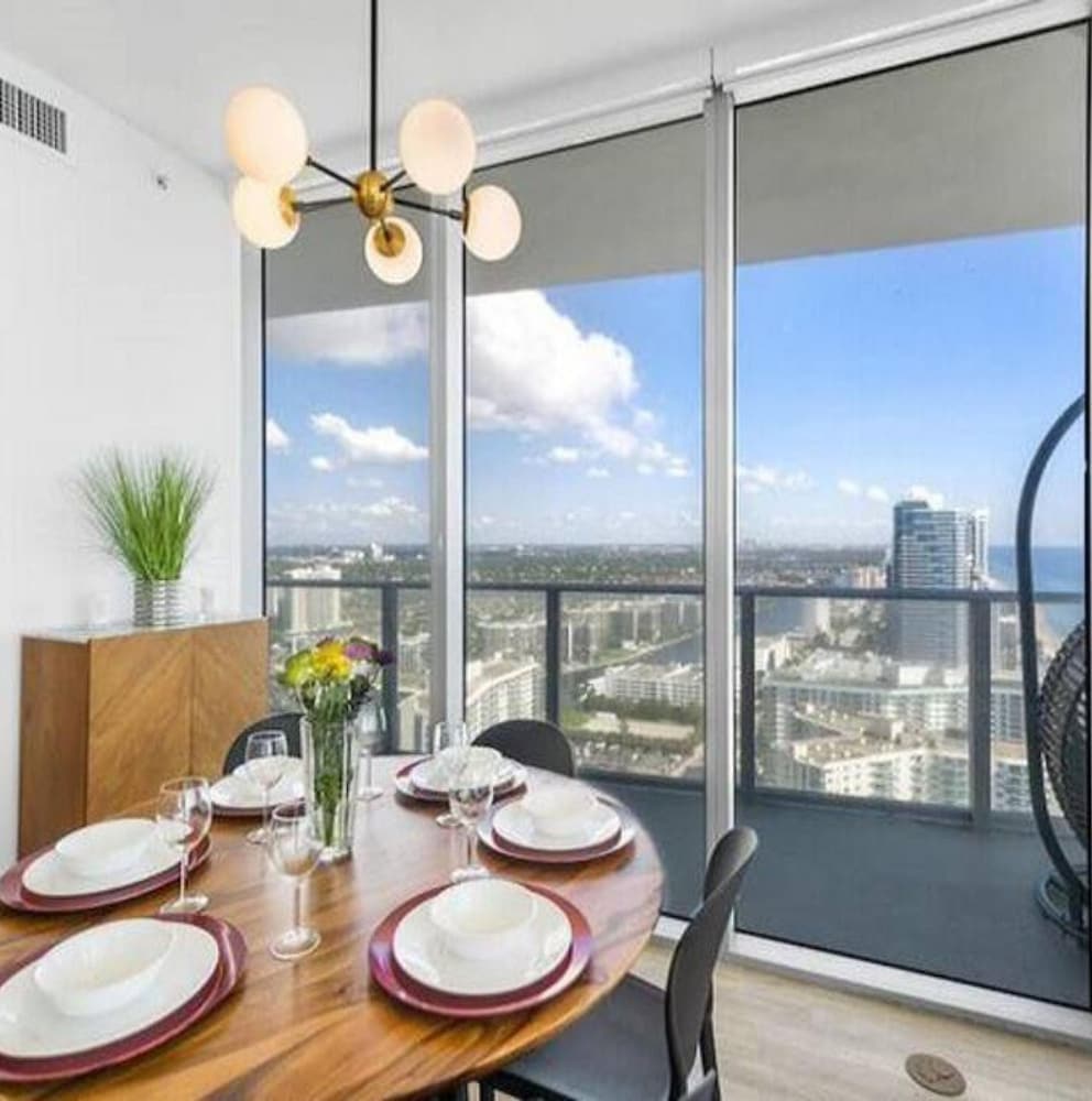 On the Beach- Amazing Ocean Views w top Amenities, Foto 31