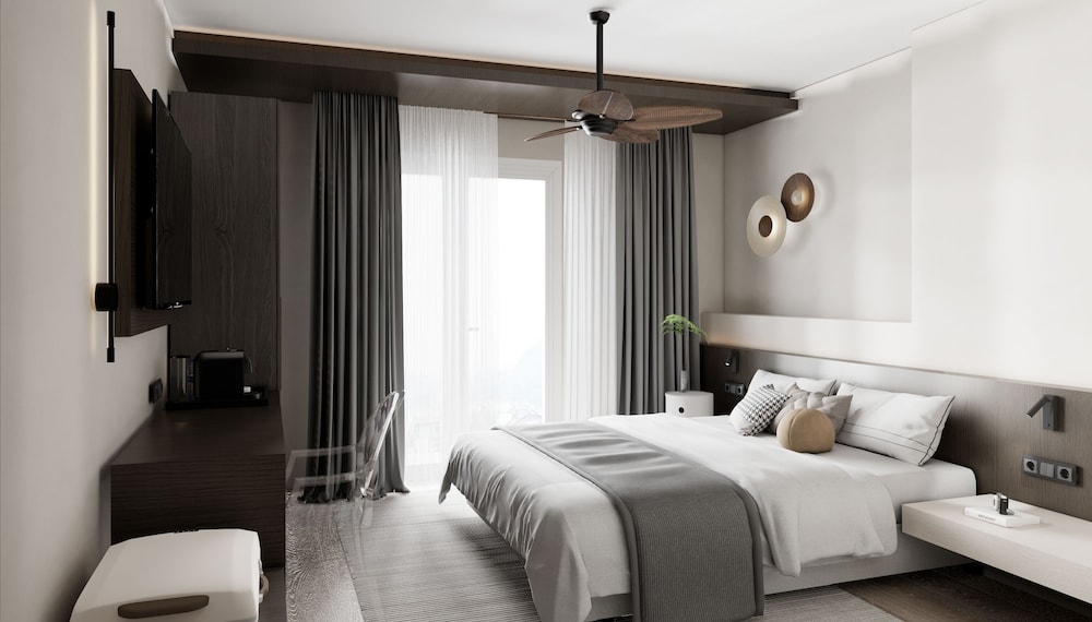 Deluxe Triple Room photo 2