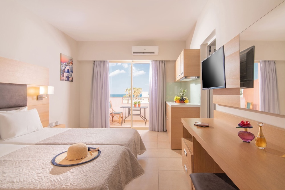 Superior Two Bedroom Apartment