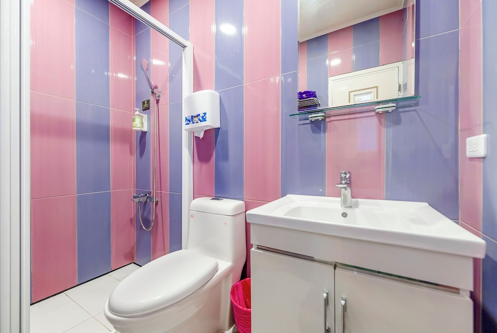 Quadruple Room - Photo 16