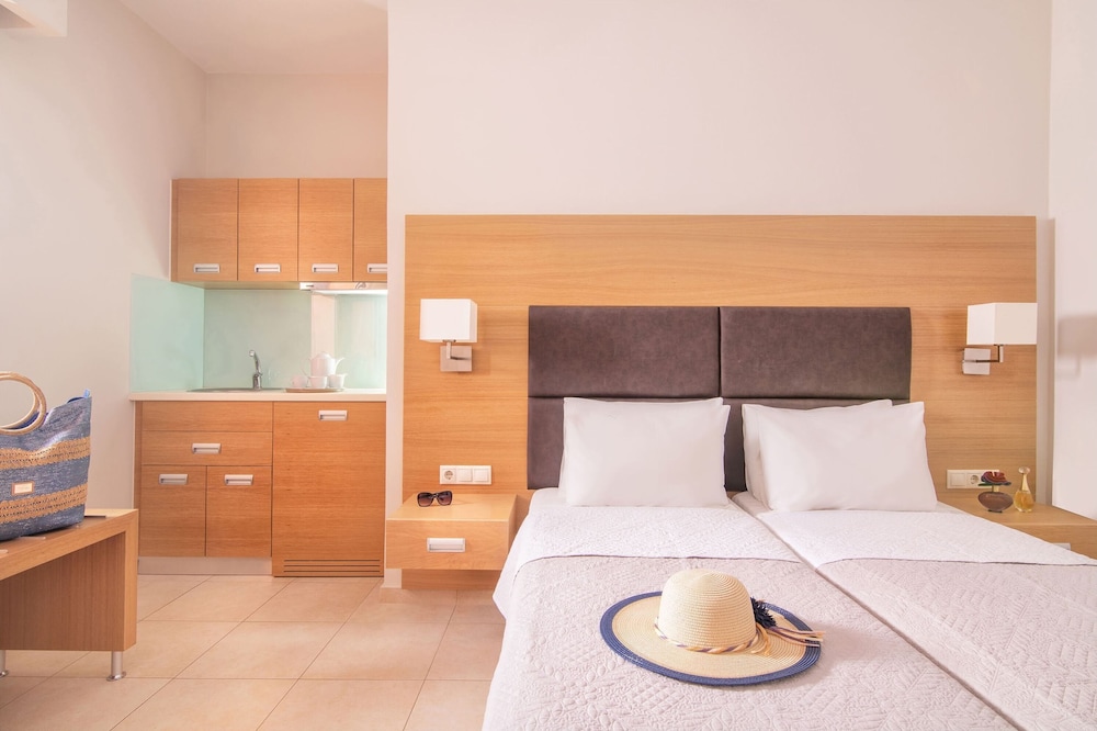 Superior Two Bedroom Apartment