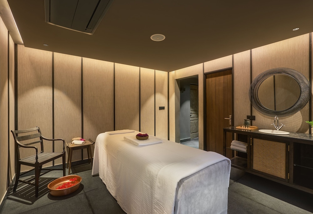 Luxury Suite photo 2