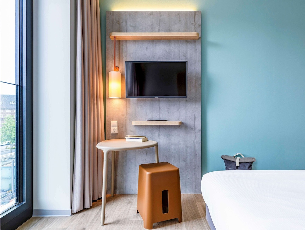Standard Room, Multiple Beds - Photo 3