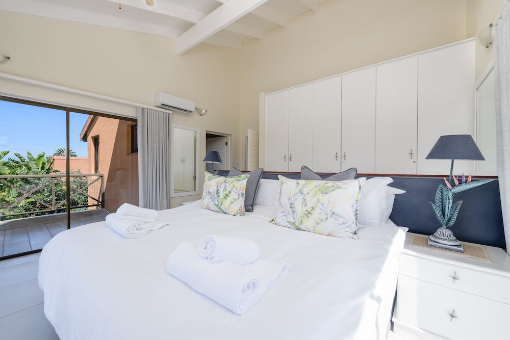 Luxury Villa, 5 Bedrooms, Private Pool photo 1