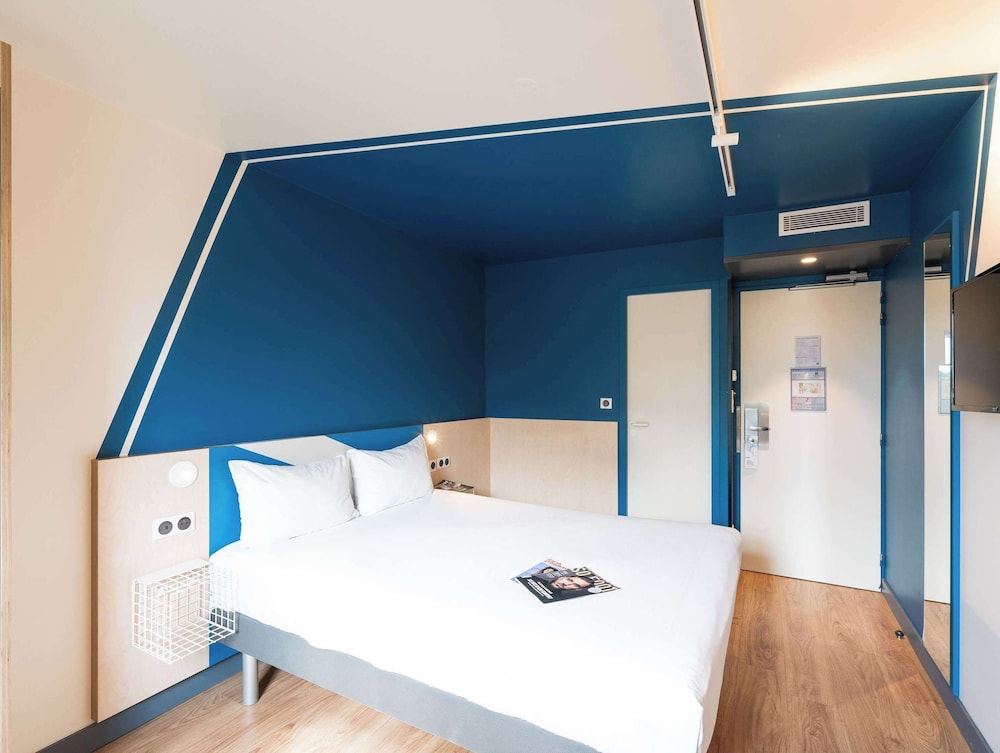 Triple Room, Multiple Beds