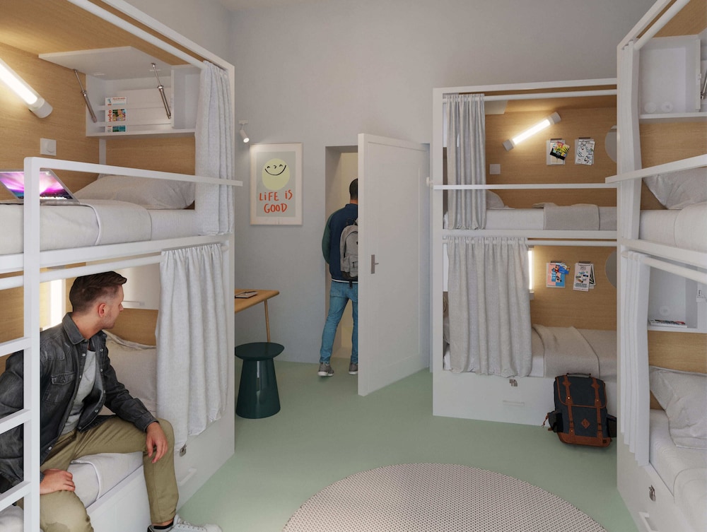 Bed in a female 10 beds dorm