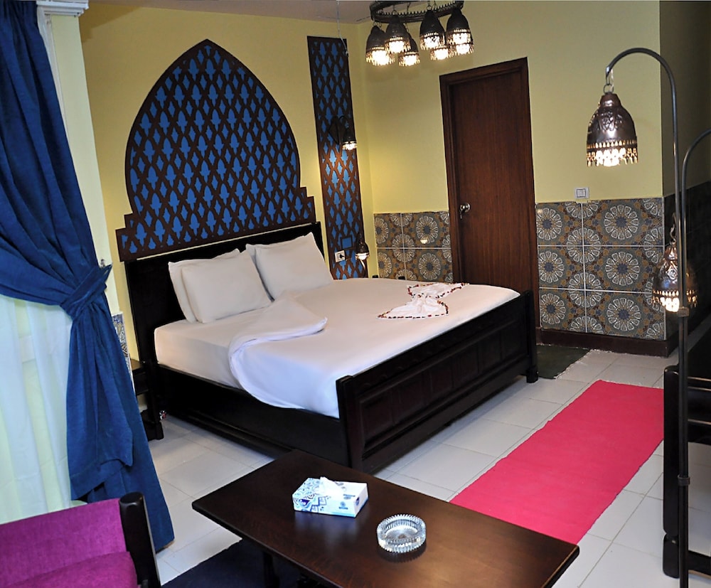 Deluxe Suite