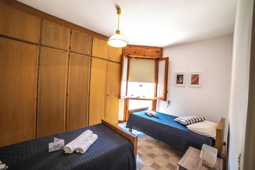 Standard Apartment, Multiple Bedrooms, 2 Bathrooms (Otranto Flow Near Beach & Centre)