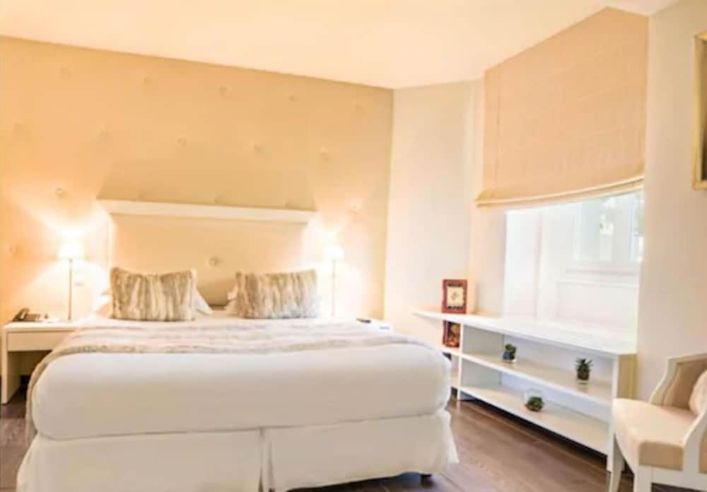 Suite - Photo 3