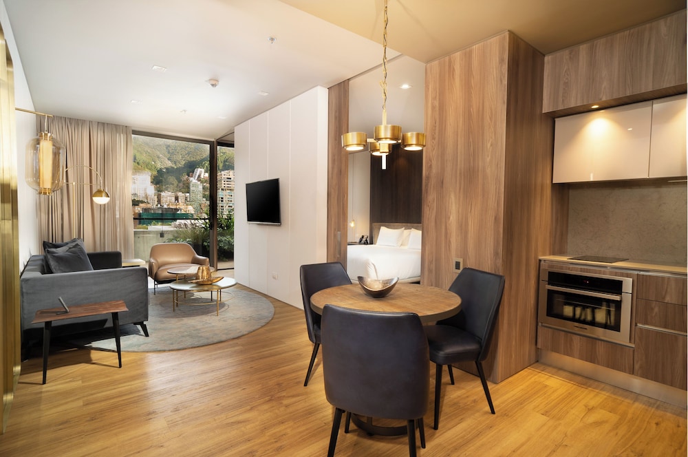 Premier Suite, 1 King Bed (Apartment) - Photo 6