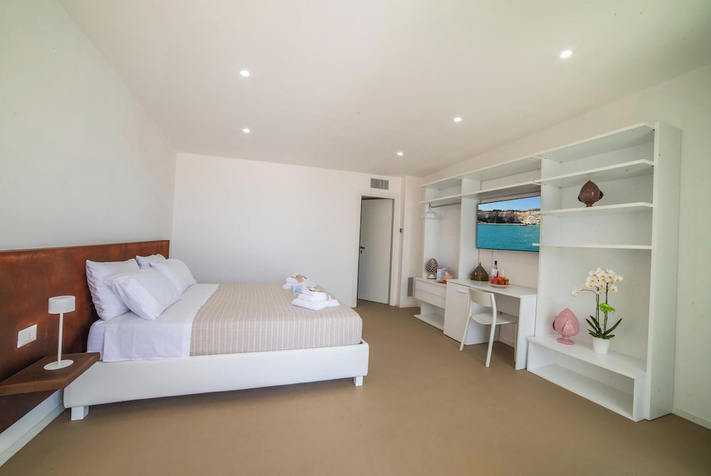 Family Room, Multiple Bedrooms (Agricola Chiani 2 Triple Relax&Pool)