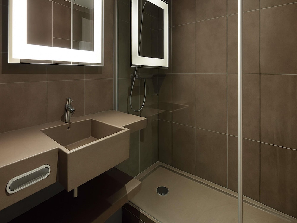 Suite, Multiple Beds