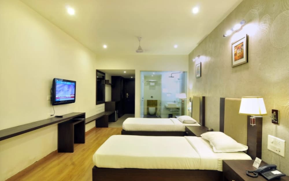 Deluxe Room - Photo 4