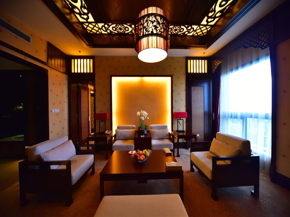 Private Suite photo 2