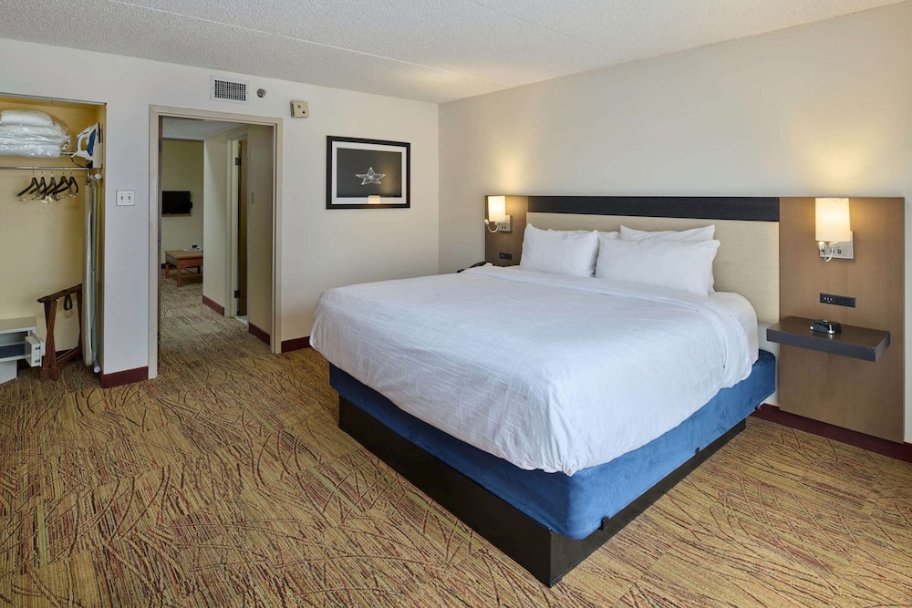 Club Suite, 1 Bedroom, Non Smoking - Photo 1