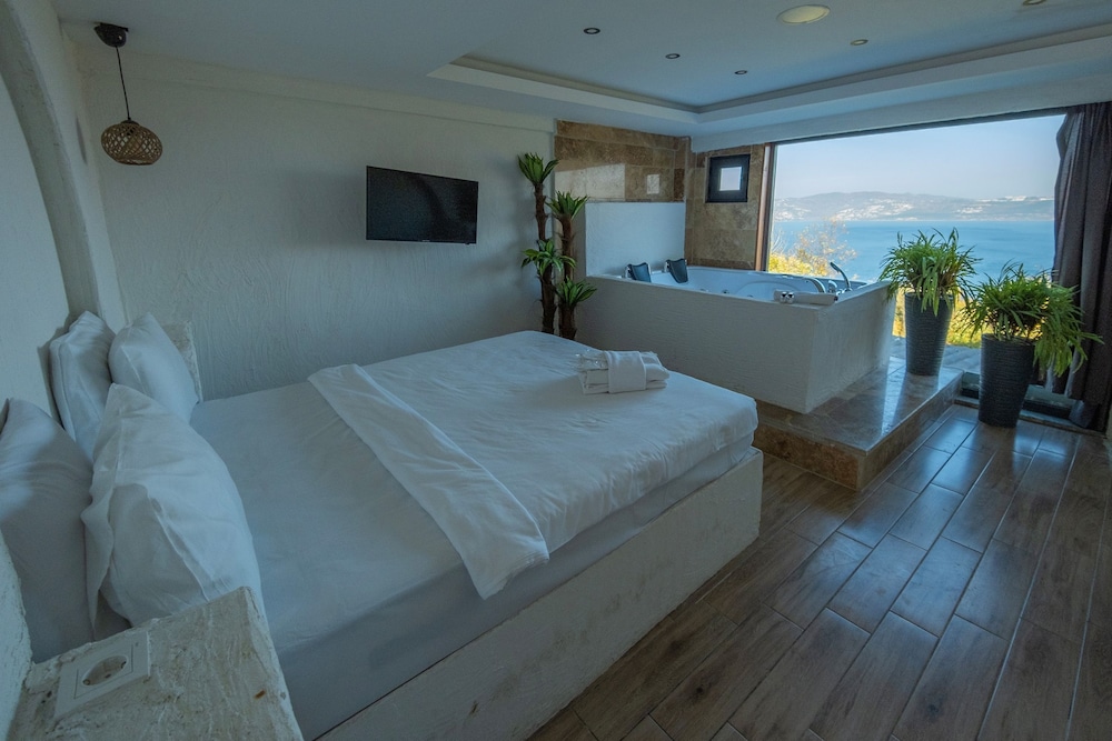 Bohemian Suite Room