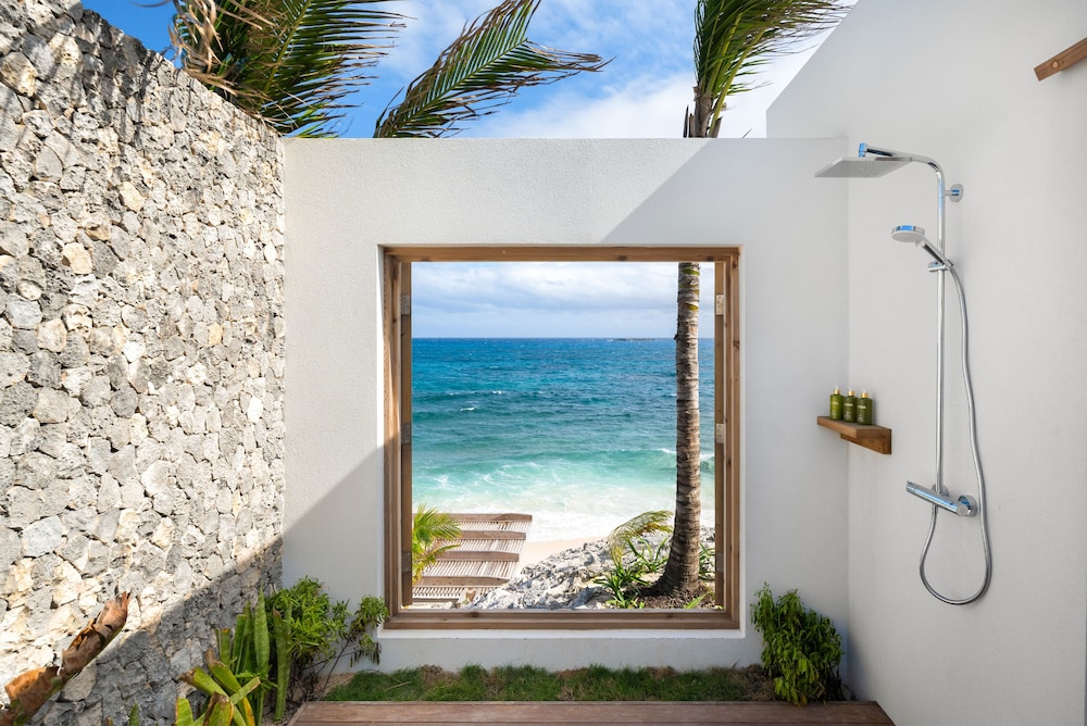 Luxury Villa, 5 Bedrooms, Private Pool, Oceanfront (dream Away)